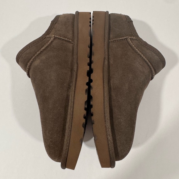 UGG Classic Slipper - Picture 3 of 7